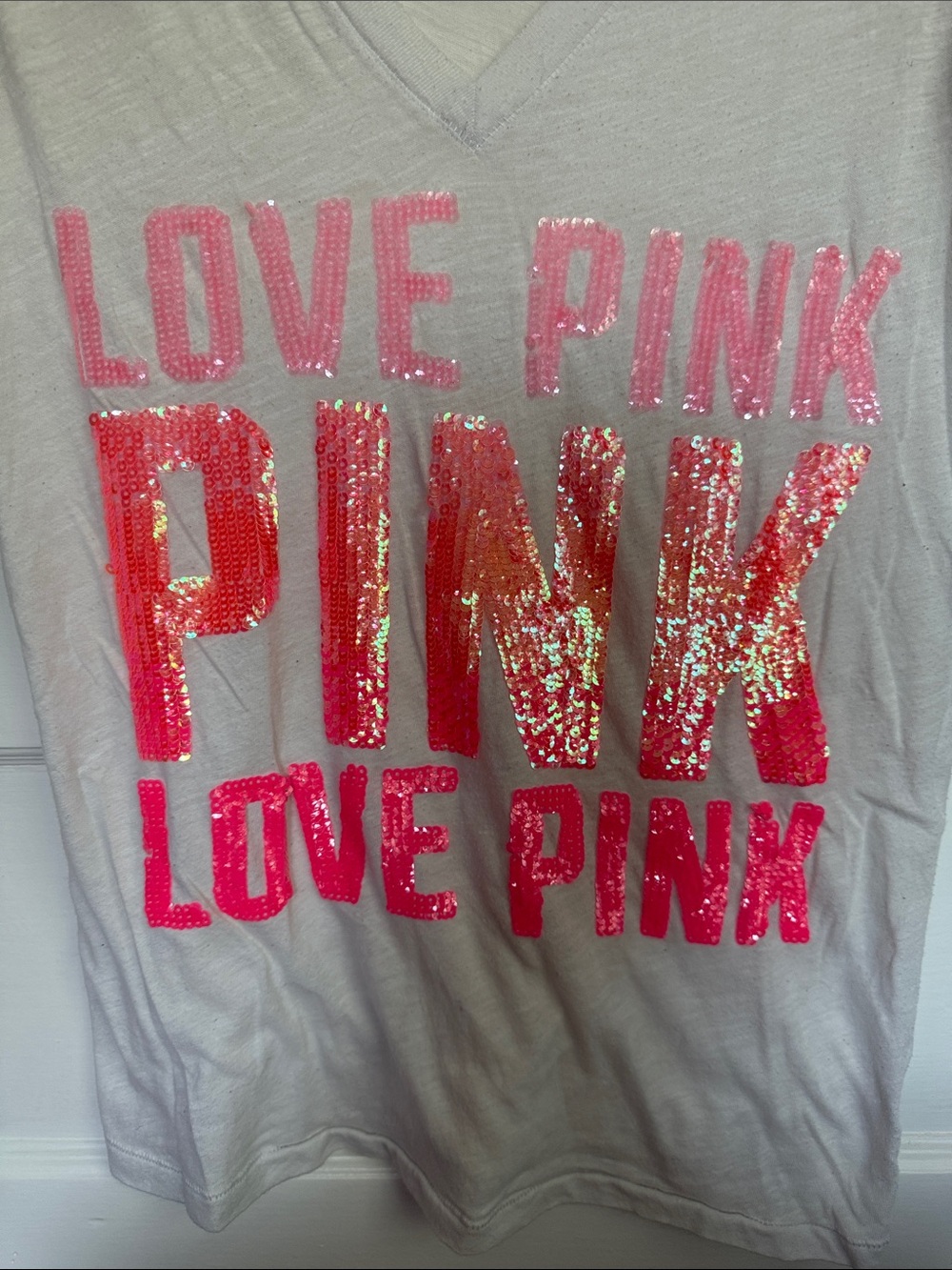 Vintage Y2K Victoria's Secret PINK White Tee with Pink Sequin Accent - Picture 4 of 7